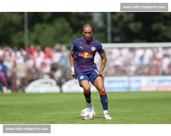 哈维 - 西蒙斯转会遇冷：莱比锡标价 7000 万欧仍无人问津