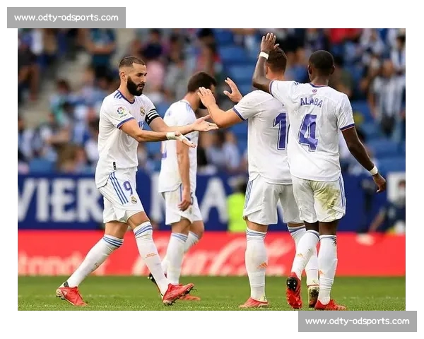 巴雷罗炮轰比赛中断:节奏全乱,球员状态受致命打击 巴雷罗炮轰比赛中断:节奏全乱,球员状态受致命打击